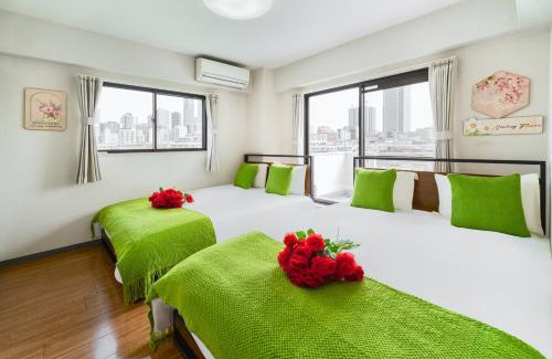 Honmachi Apartment | 6th floor 602 with elevator, 700 meters walk from Nishi-Shinjuku Gochome 4 minutes to Shinjuku, 75 square meters plus 30 square meters of large balcony