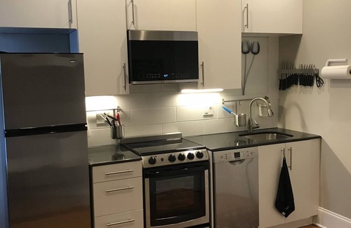 Rochester Apartment | #7 1BR, private garage, quiet living near city