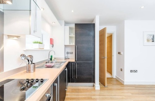 Guildford Apartment | 7 Abbots Yard - 2 bedroom apartment