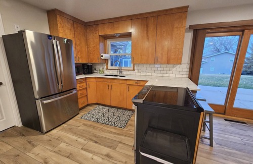 Arnolds Park House | 7 Bed, 3 Bath Okoboji Near Ritz West and East Lake Bridge Walk to EVERYTHING!