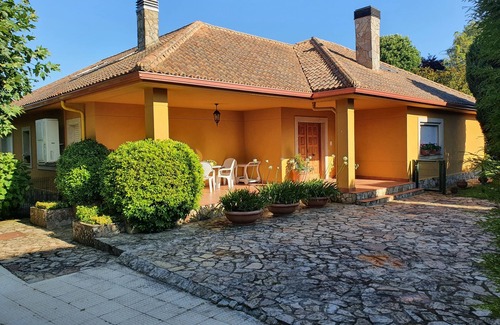 A Brea Villa | 7 bedroom villa in Santiago
