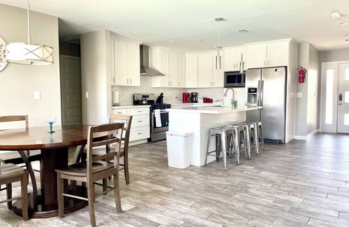 Cavalier Vista House | 7 Beds 12 Sleeps - Upscale Entire Home with Pool & Spa - Old Tow Scottsdale