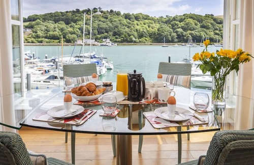 Dartmouth Cottage | 7 DART MARINA, family friendly in Dartmouth