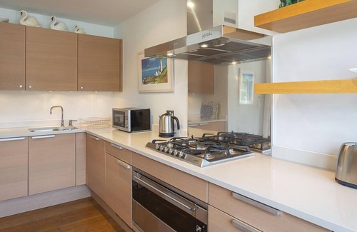 Dartmouth Cottage | 7 DART MARINA, family friendly in Dartmouth