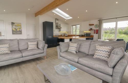 Dobwalls House | 7 Faraway Fields