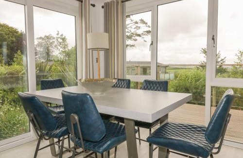 Dobwalls House | 7 Faraway Fields