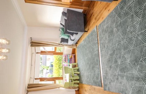 Quigley's Point House | 7 Foyleview Point