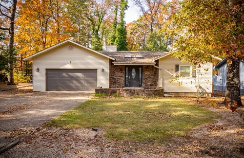 Hot Springs Village House | 7 Frontera Circle - HDTV WIFI Beautifully renovated vacation rental home in