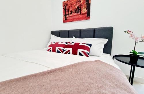 Bandar Puchong Jaya Apartment | 7 Guest Relaxing 3 Room Koi Kinrara Suite, IOI Puchong, Bukit Jalil Pavilion, Bukit Jalil Stadium, Sunway Pyramid, Sunway Lagoon