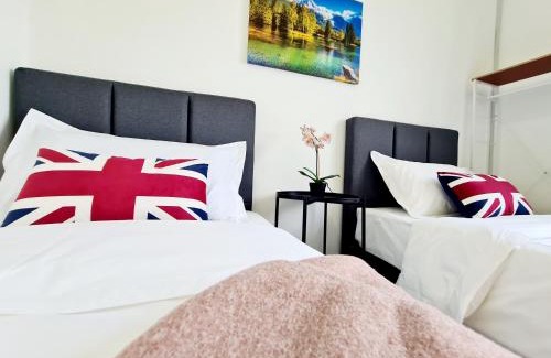 Bandar Puchong Jaya Apartment | 7 Guest Relaxing 3 Room Koi Kinrara Suite, IOI Puchong, Bukit Jalil Pavilion, Bukit Jalil Stadium, Sunway Pyramid, Sunway Lagoon