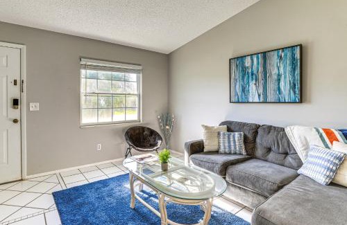 Englewood East House | 7 Mi to Beach Cozy Home with Yard in Englewood!