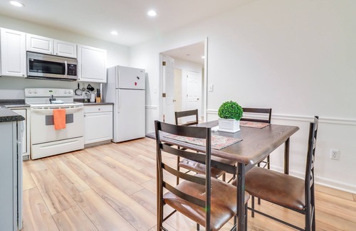 Bedford Apartment | 7 Mi to Downtown: Toledo Apt Near Franklin Park