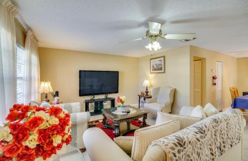 Tropic House | 7 Mi to Satellite Beach Melbourne Home with Yard