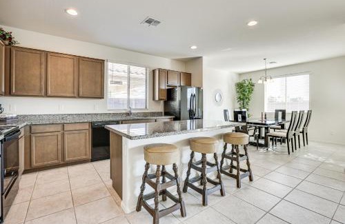 Phoenix House | 7 Mi to State Farm Stadium Peoria Home!