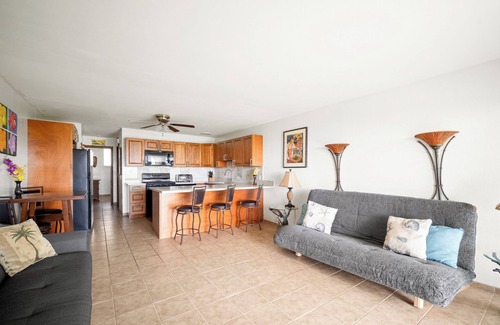 Ualapue Condo | 7 Mi to to Kamakou: Oceanfront Condo w/Lanai!