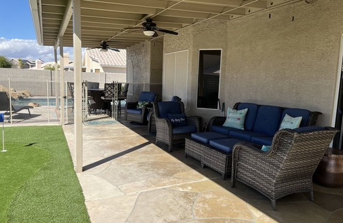 Bell Park House | 7 min to Peoria Sports Complex! Putting Green, Pool & Spa!