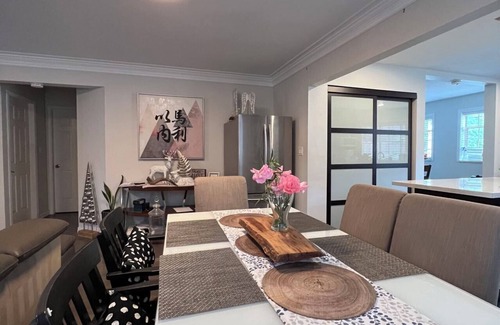 Richmond House | 7 min to YVR,Vancouver airport,Richmond Grace room,Free parking,1 min to bus