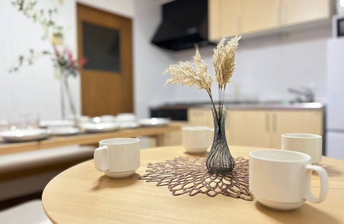 Konohana House | 7 mins from USJ1 mins walk from Nishikujo Station2023 renovationJapanese modern houseWIFIMax 11 - Nishikujo House/Osaka Ōsaka