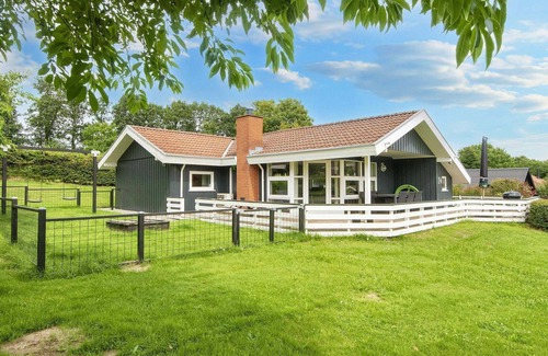 Hejlsminde Strand House | 7 person holiday home in Hejls
