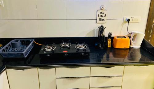 Rajkot Bed & Breakfast | 7 Seasons Palm Suite with Sky Orbit, Balcony, Swimming pool, WIFI, Playground