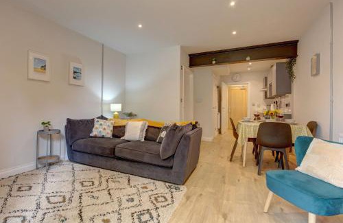 Fakenham House | 7 Swan Court