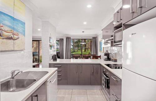 Nelson Bay Apartment | 70 m² Apartment ∙ 2 bedrooms ∙ 7 guests