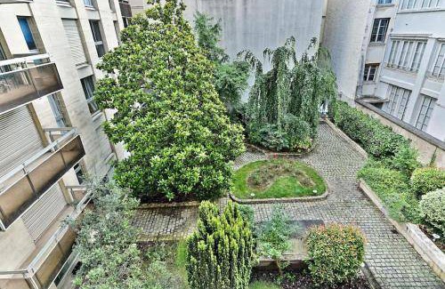 Quartier de l'Ecole-Militaire Apartment | 70 m² Apartment ∙ 1 bedroom ∙ 4 guests