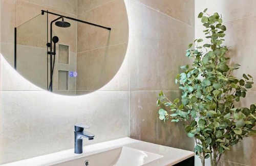 Weesperzijde Apartment | 70 m² Apartment ∙ 2 bedrooms ∙ 4 guests