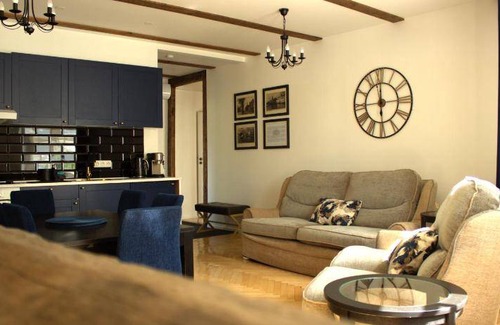 Old Town Apartment | 70 m² Apartment ∙ 2 bedrooms ∙ 9 guests