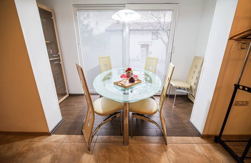 Poljubinj Apartment | 70 m² Apartment ∙ 3 bedrooms ∙ 5 guests