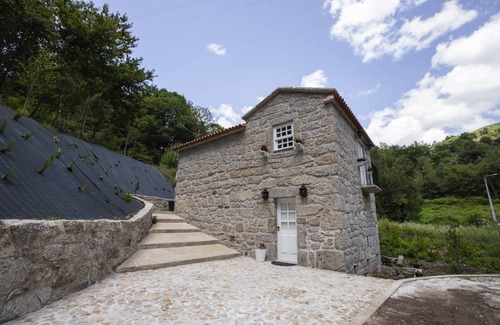 Arcos de Valdevez Cottage | 70 m² Cabin ∙ 1 bedroom ∙ 3 guests
