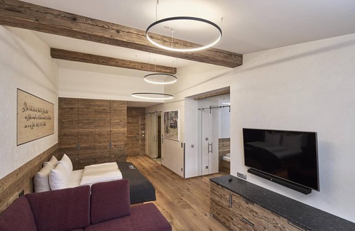 Buchau Hotel | 70 m² Hotel ∙ 3 bedrooms ∙ 2 guests
