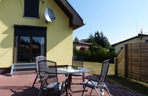 Neuenhagen House | 70 m² House ∙ 2 bedrooms ∙ 4 guests