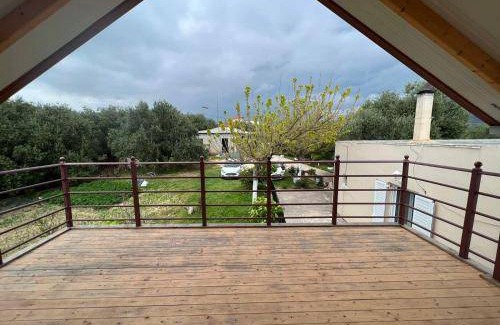 Loutsa House | 70 m² House ∙ 2 bedrooms ∙ 5 guests