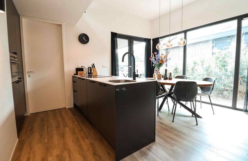 Municipality of Rhenen House | 70 m² House ∙ 3 bedrooms ∙ 6 guests