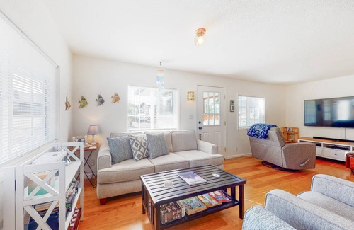 Winchester Bay House | 70 m² House ∙ 3 bedrooms ∙ 6 guests