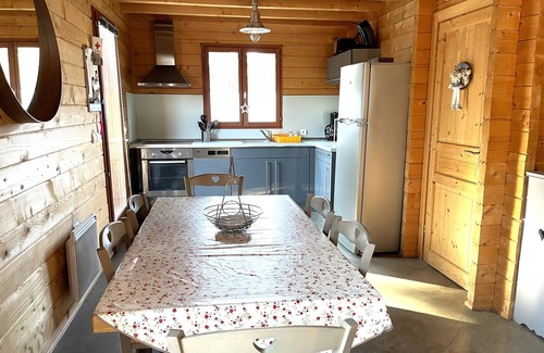 Jassat Ski Chalet | 70 M2 "Les Genets" chalet for rent 250 m from Lake Chambon