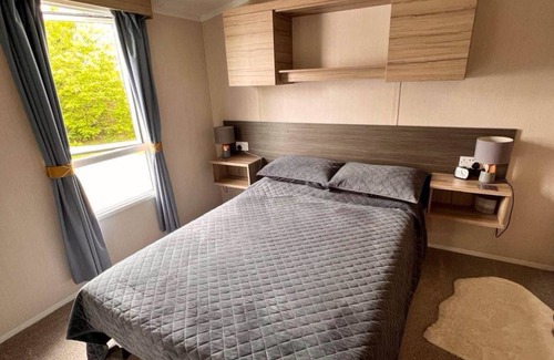 Hamworthy Cabin | 70 m² Lodge ∙ 2 bedrooms ∙ 6 guests
