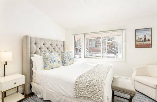 Aspen House | 700 Monarch 301
