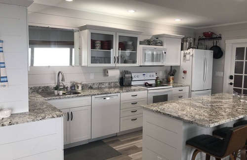 Harpswell House | 700' OCEANFRONT RETREAT, FIRE PIT, 10 ACRES, 6 BR, 8 KAYAKS, 2 PDL BRDS,
