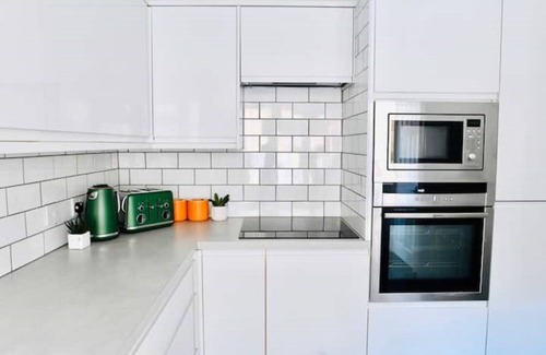 Rye House | 70s Inspired, 3-Bed Home in Rye with river views