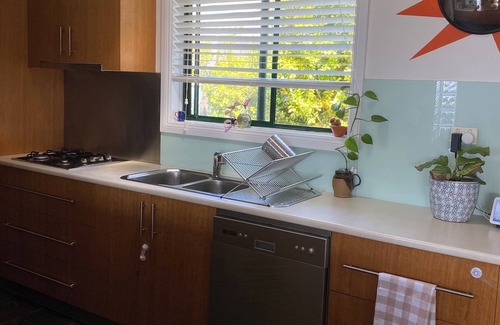 Port Lincoln House | 70s Retro House with Ocean Views - Family and Pet Friendly!
