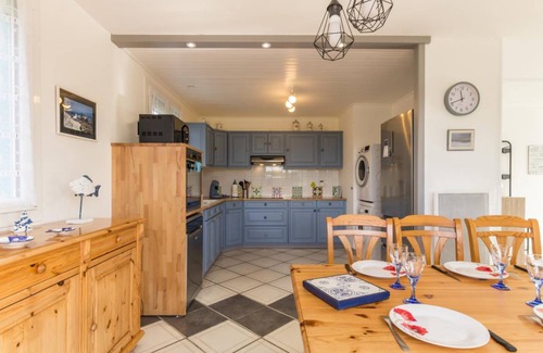 Ravenoville House | 71 m² Gîte ∙ 2 bedrooms ∙ 5 guests