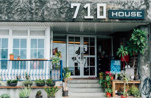 Sail Rock Beach House | 710 House