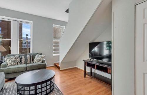 Soulard House | 715a - Settle into Soulard 4 beds 2 full baths