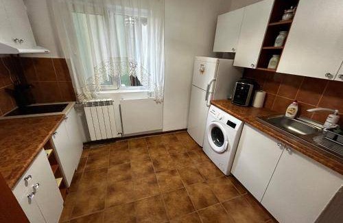 Drobeta-Turnu Severin Apartment | 72 m² Apartment ∙ 2 bedrooms ∙ 5 guests