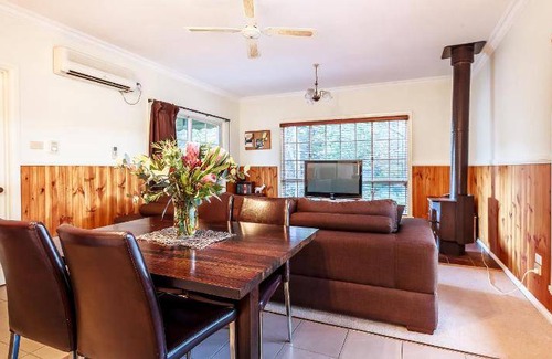 Hepburn Springs House | 72 m² House ∙ 2 bedrooms ∙ 6 guests