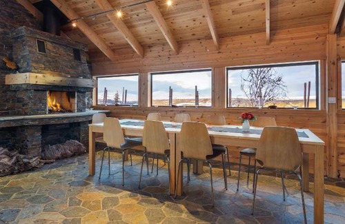 Al Cabin | 72 m² Lodge ∙ 3 bedrooms ∙ 12 guests