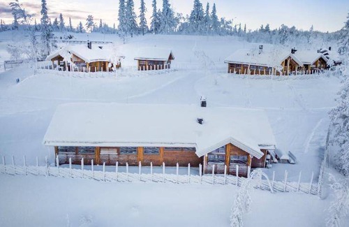 Al Cabin | 72 m² Lodge ∙ 3 bedrooms ∙ 12 guests