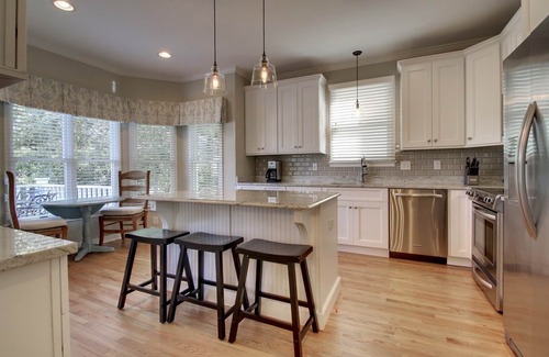 Isle of Palms House | 73 Grand Pavilion by AvantStay | Corner Lot, Porch